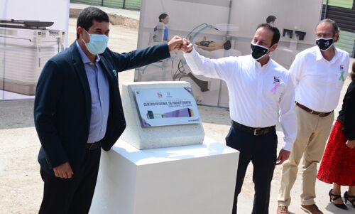 Empresarios juarenses apoyan salud de la región