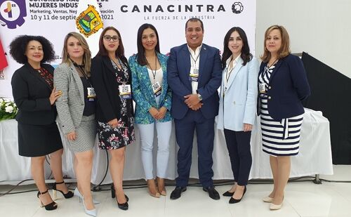 Buscan mujeres fortalecer su participación en la industria