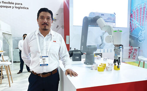 Exhiben robots colaborativos de última generación para la competitividad industrial 