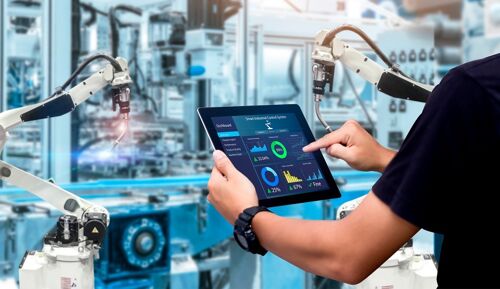 Fábricas inteligentes: resultado de la transformación digital con software