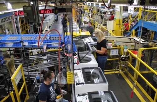 Whirlpool genera espacios para dar voz a las mujeres 