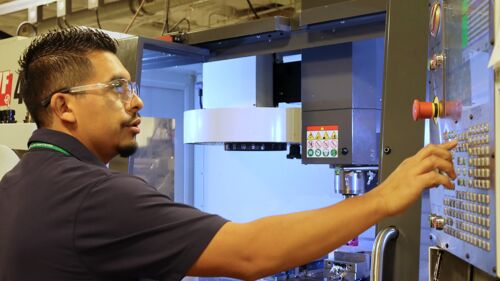 Aumentan en febrero pedidos y producción manufacturera de Texas