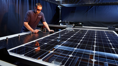UNAM y Solarever van por el reciclaje de paneles solares en México