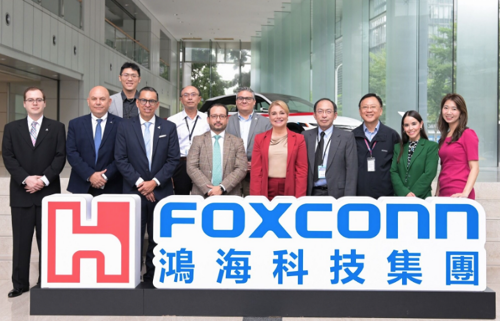 Dan seguimiento a inversión de Foxconn en Chihuahua