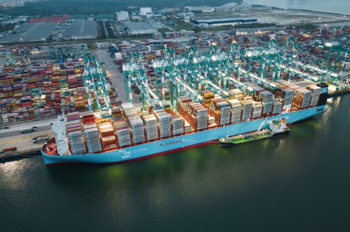 Maersk renueva su flota con 20 buques de combustible dual y capacidad de 300,000 TEU