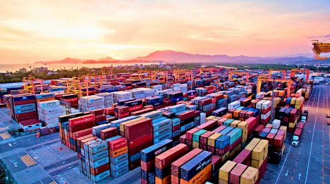 Puerto de Manzanillo establece nuevo récord comercial; Más de 3 millones 590,000 TEU’s