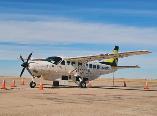 Laredo, Texas inaugura vuelo directo hacia Monterrey, Nuevo León