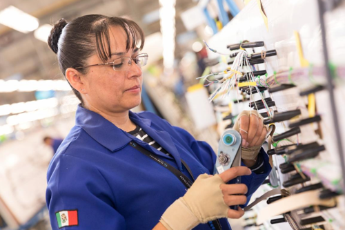 SAFRAN integra a la FEMIA sus 9 divisiones de la industria aeroespacial presentes en México
