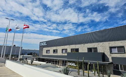 ENGEL moldea el futuro de la industria del plástico en México