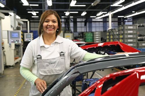 Volkswagen de México recibe certificación de igualdad laboral