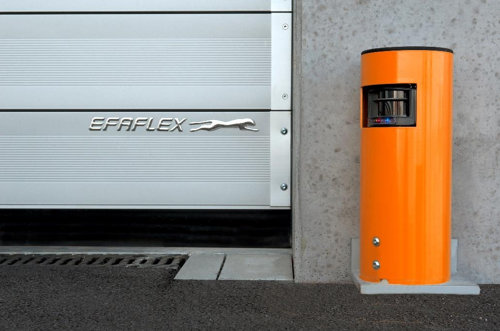 Asegura una logística fluida, rápida y segura con las puertas de alto rendimiento de EFAFLEX