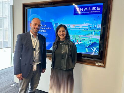 Ningún avión llega, despega o cruza el territorio mexicano sin ser monitoreado por Thales