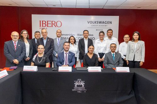 Volkswagen México e Ibero Puebla para crear espacios de formación de talento
