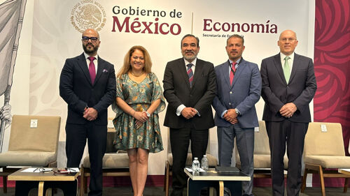 ClautMet presenta estrategia de desarrollo para la industria automotriz en México