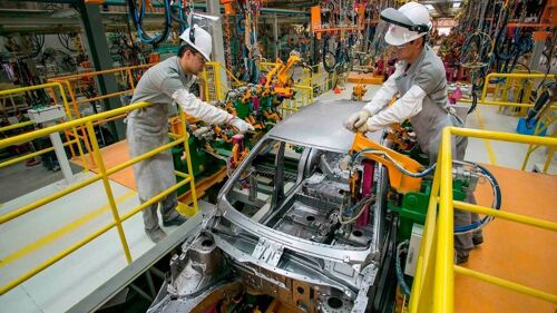 México registra en abril 326,069 vehículos producidos