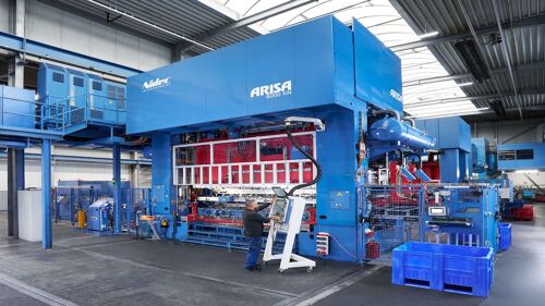 Nuevas tecnologías de prensas industriales elevan calidad en estampado metálico