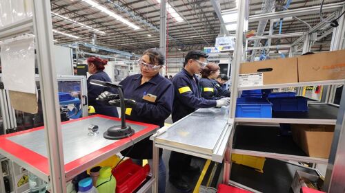 Tlaxcala acelera su industrialización; llegarán inversiones de República Checa y Portugal