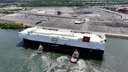 ¿Qué marcas impulsaron el 6% de crecimiento en Lázaro Cárdenas? GM, Toyota y BYD dominan el puerto