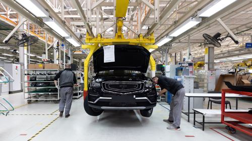 Empresas automotrices mexicanas afrontan aranceles y planifican crecimiento con visión al 2026