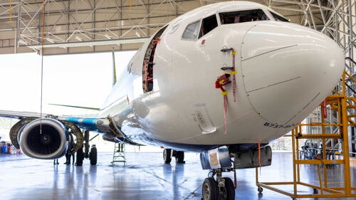 Querétaro fortalece industria aeronáutica con becas de especialización
